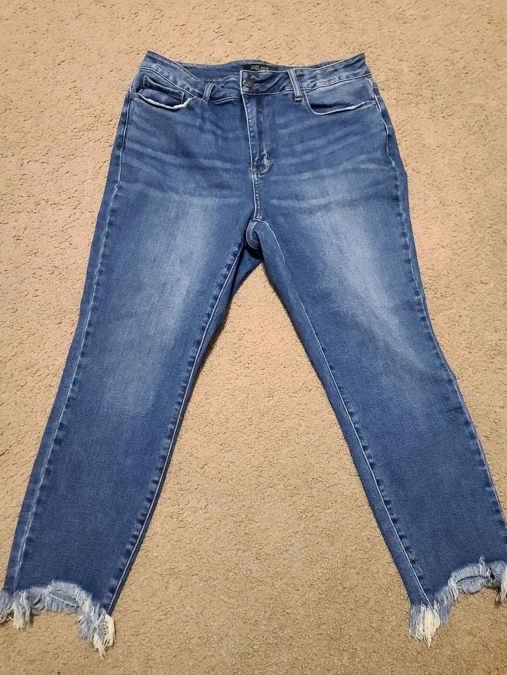 Women’s 16W,  Mid-Blue High-Rise Skinny Jeans with Frayed Hem